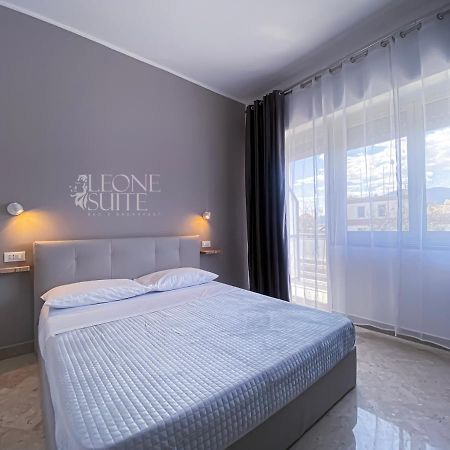 פלרמו Leone Suite B&B & Restaurant מראה חיצוני תמונה