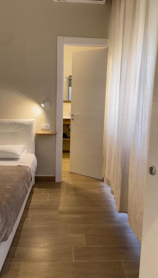 פלרמו Leone Suite B&B & Restaurant מראה חיצוני תמונה