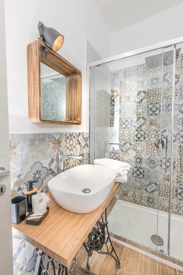 פלרמו Leone Suite B&B & Restaurant מראה חיצוני תמונה