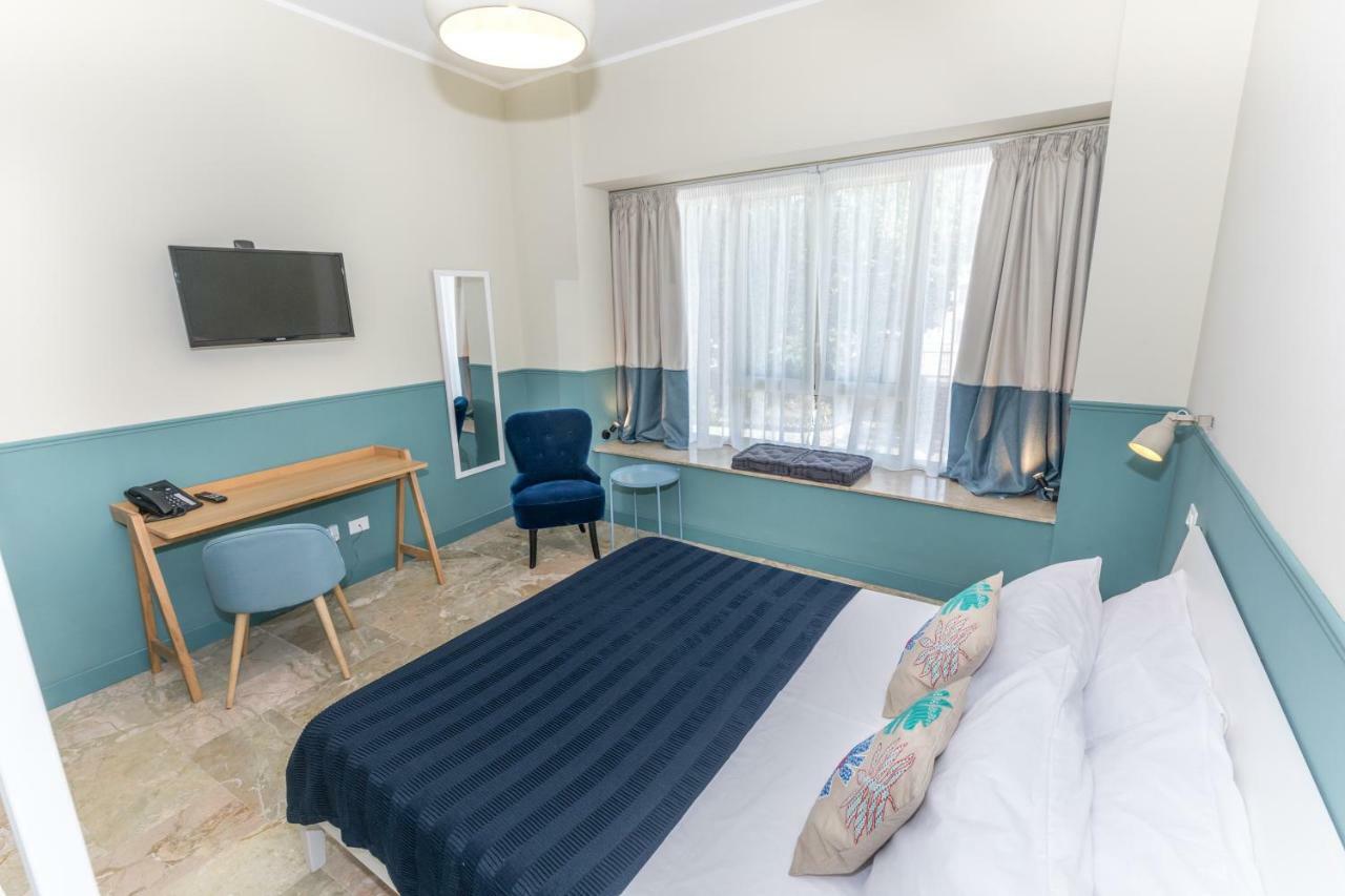 פלרמו Leone Suite B&B & Restaurant מראה חיצוני תמונה